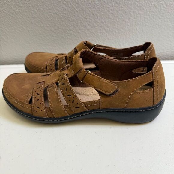 Clarks Cora River Size 8 Shoes Leather Sole Closed Toe Memory Foam Walk Womens - Picture 3 of 9